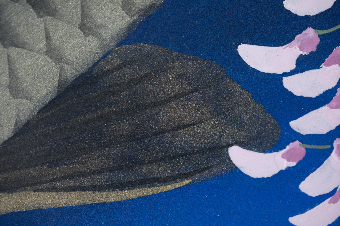 alt="Close-up detail of Harufukamu painting by Susumu Maki in Nihonga style"