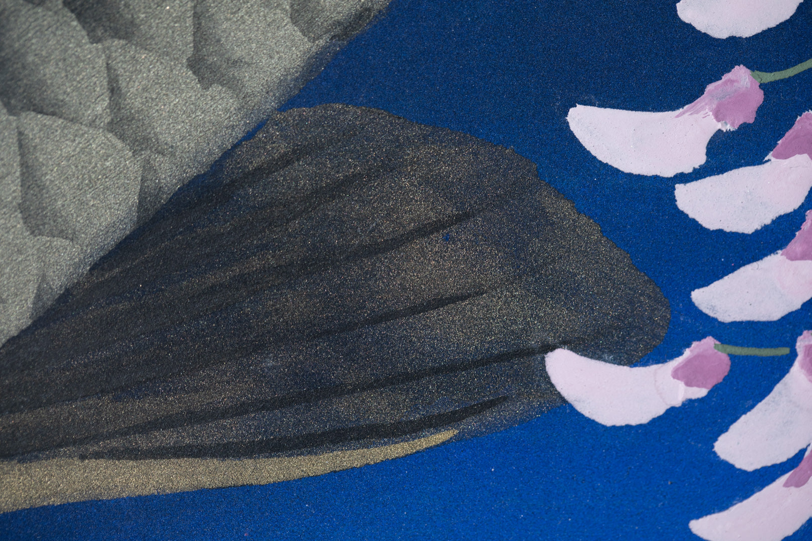 alt="Close-up detail of Harufukamu painting by Susumu Maki in Nihonga style"