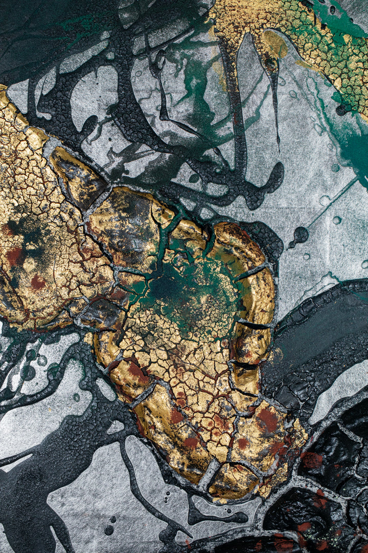alt="Close-up detail of The Reclining Dragon Pine painting showing cracked ink texture and scattered malachite pigment by Takehiko Sugawara in Nihonga style"
