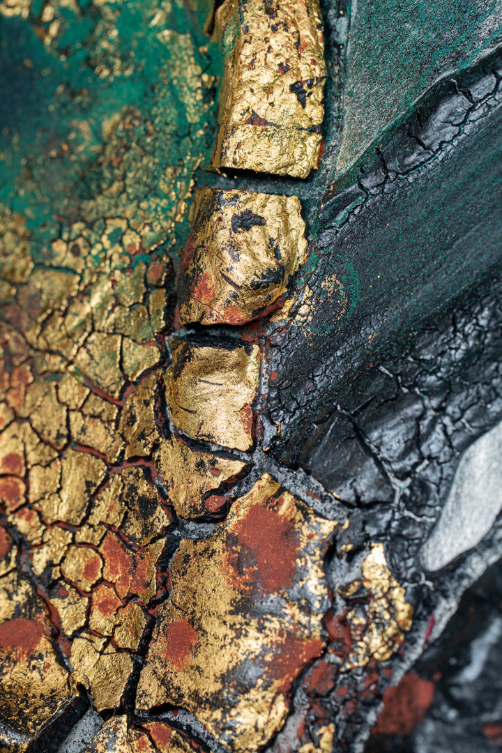 alt="Close-up detail of The Reclining Dragon Pine painting showing cracked ink texture and scattered malachite pigment by Takehiko Sugawara in Nihonga style"
